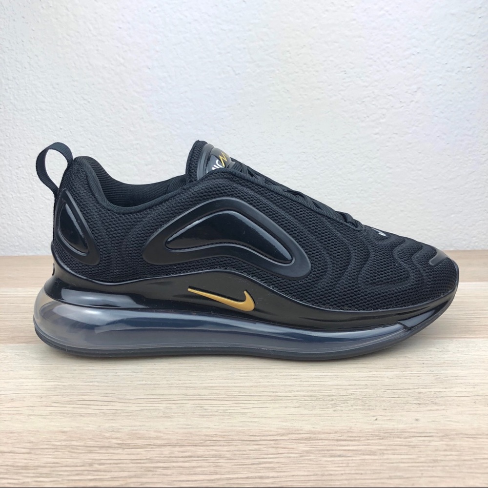 Nike Women’s Air Max 720 ‘Black Metallic’ - Picture 6 of 8